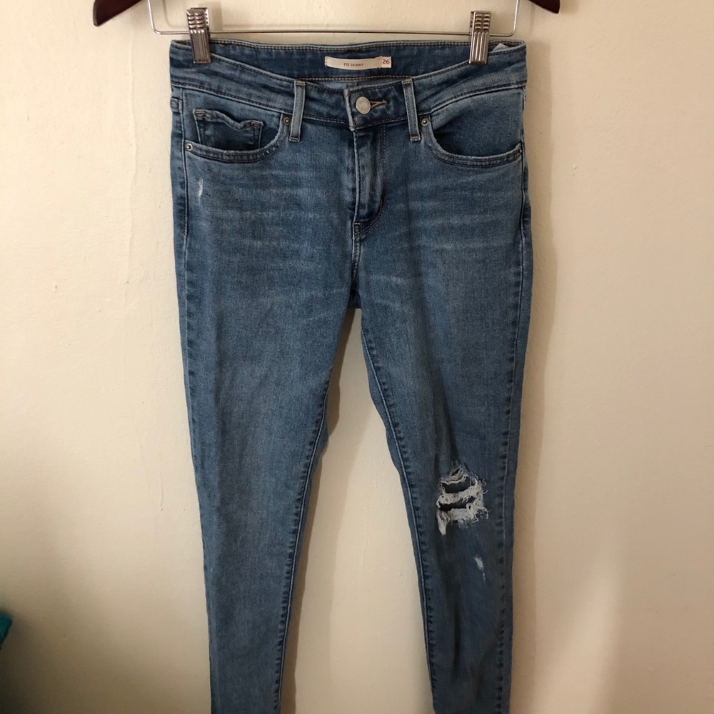 Levi’s 711 Skinny